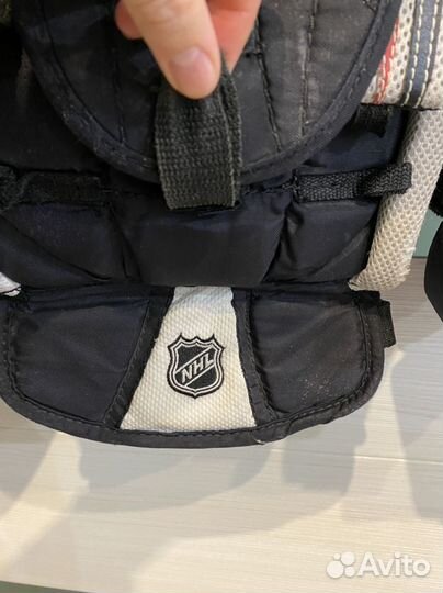Вратарский нагрудник Reebok P4 NHL р-р JR l/xl