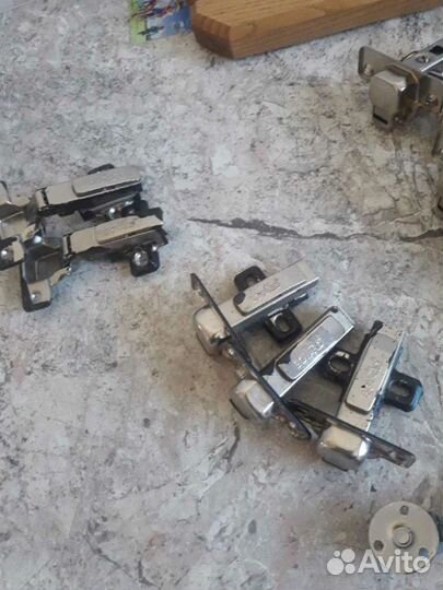 Петли мебельные и Ручки на фасады