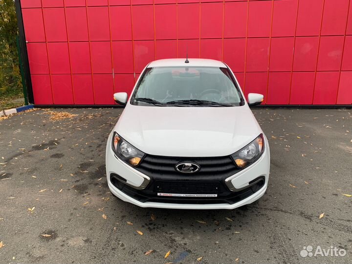 LADA Granta 1.6 МТ, 2022, 50 км