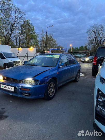 Subaru Impreza 1.8 МТ, 1998, битый, 255 000 км