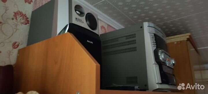 Музыкальный центр philips