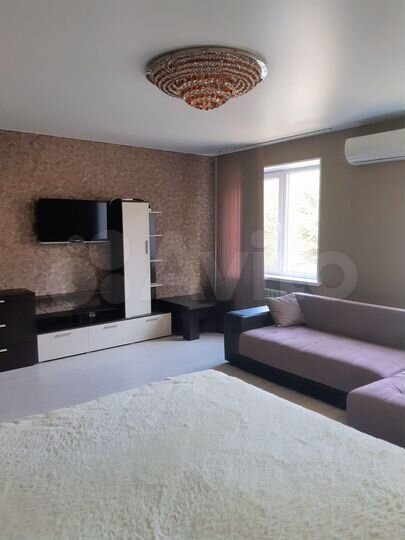 2-к. квартира, 67,4 м², 1/9 эт.