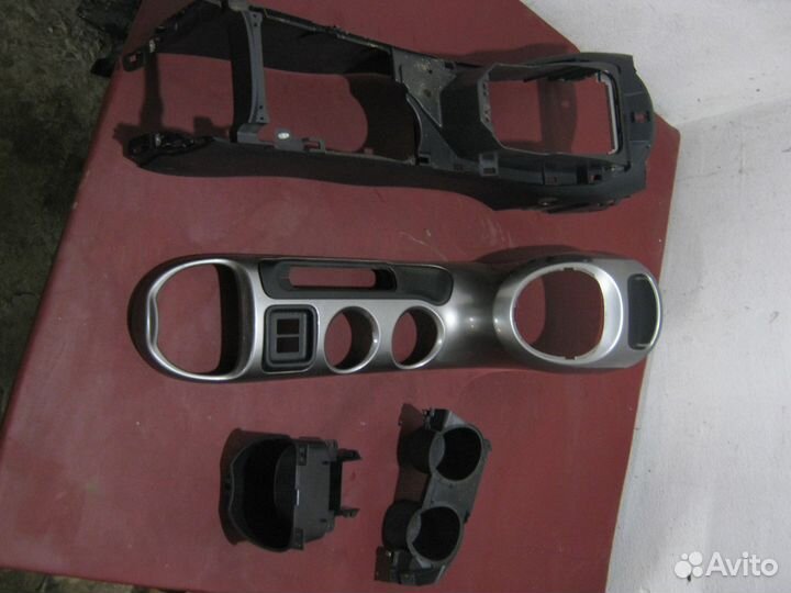 Центральная консоль Nissan Juke Ниссан Жук