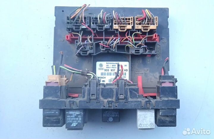 Блок бортовой сети Volkswagen Golf 5