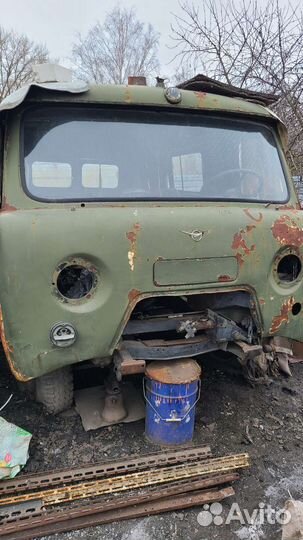 Кузов от УАЗ 452 буханка двери и другие запчасти