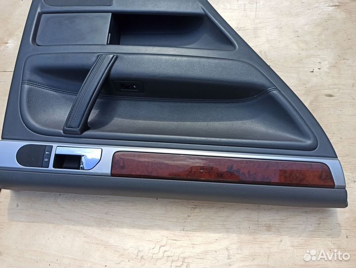 Обшивка задней двери Volkswagen Touareg 7L