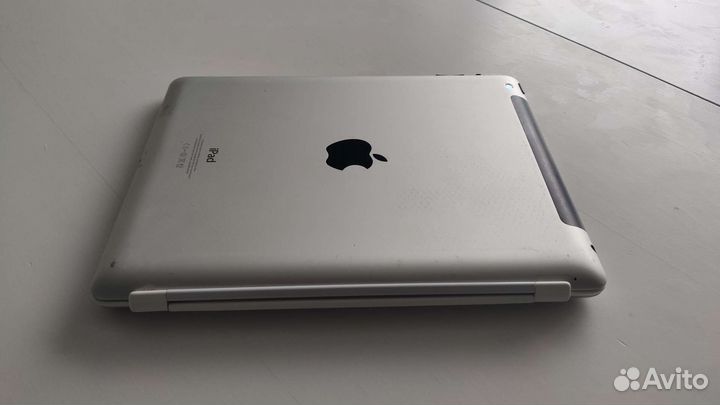 Клавиатура Logitech Ultrathin белая