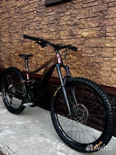 Giant trance e +3 pro full Fox suspension