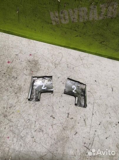 Молдинг стекла бмв Е28