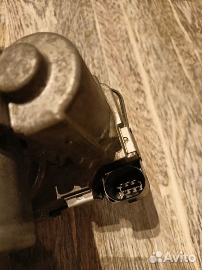 Заслонка дроссельная электрическая VAG