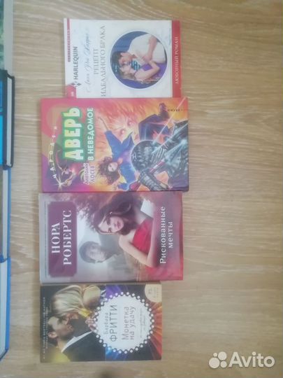 Продам книги