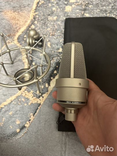 Студийный микрофон Neumann TLM 103