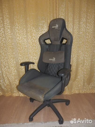 Кресло компьютерное игровое AeroCool Earl