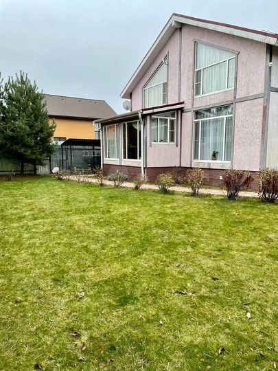 Коттедж 155 м² на участке 6 сот.