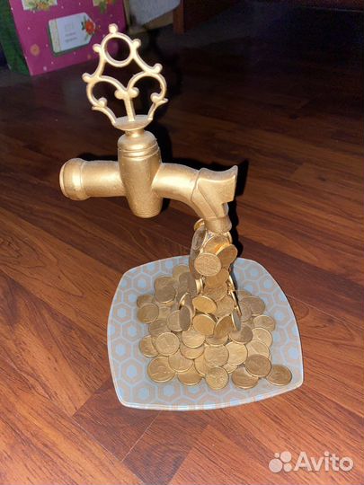 Инсталяция из монет