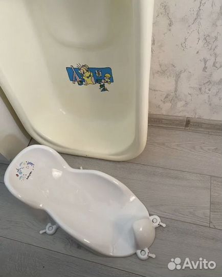 Ванночка для купания с горкой