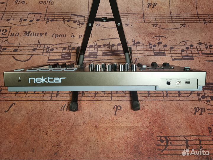 Midi клавиатура nektar Impact LX 25+