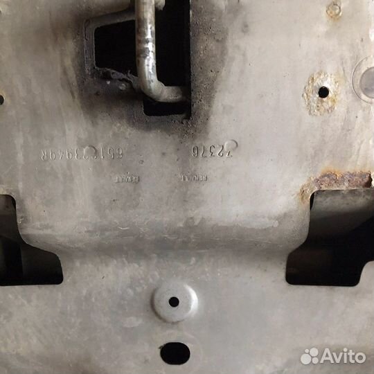 Капот, оригинал Renault Sandero 2