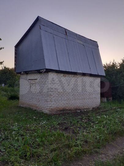 Дача 20 м² на участке 6 сот.