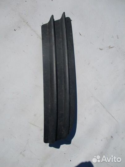 Накладка бампера правая MAN 81416850098