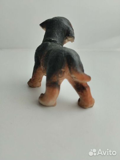 Статуэтка собака 