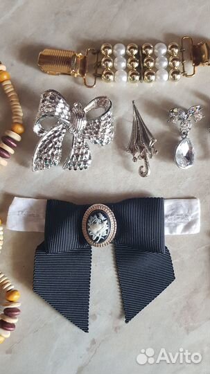 Брошка времен ссср, бусы, зажим на рубашку, серьги