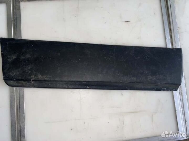 Молдинг двери задний правый Opel Mokka