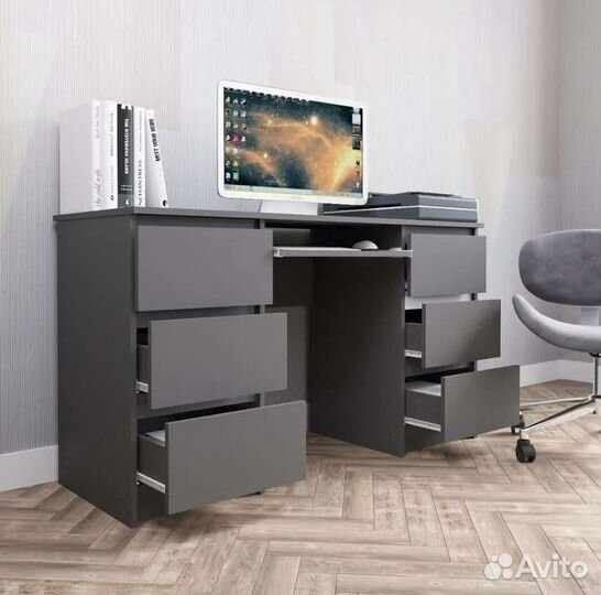 Компьютерный стол новый