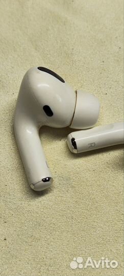 Левый наушник AirPods Pro 2084