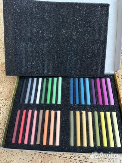 Пастель художественная 32 карандаша