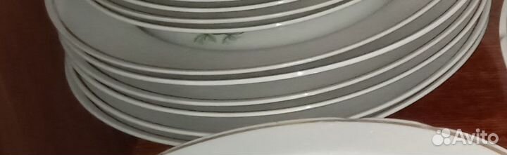 Набор тарелок закусочных больших