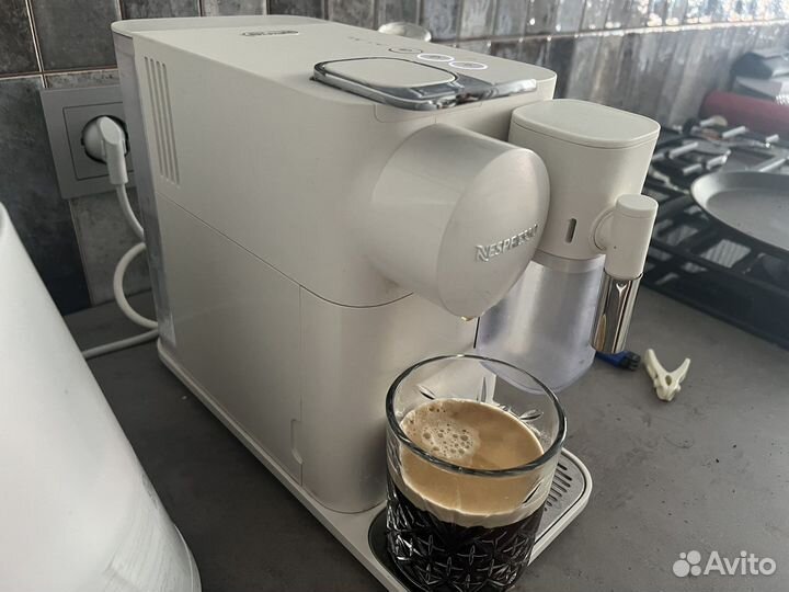 Кофемашина delonghi nespresso