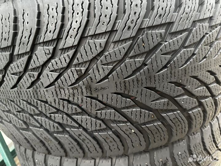 Nokian Tyres Hakkapeliitta R3 SUV 295/40 R21