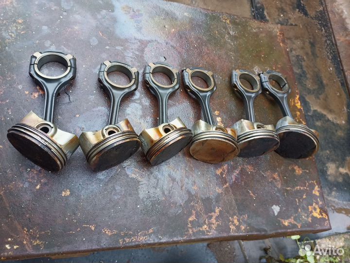 Поршень Mercedes-Benz W164 M-Klasse (Ml) ML 350