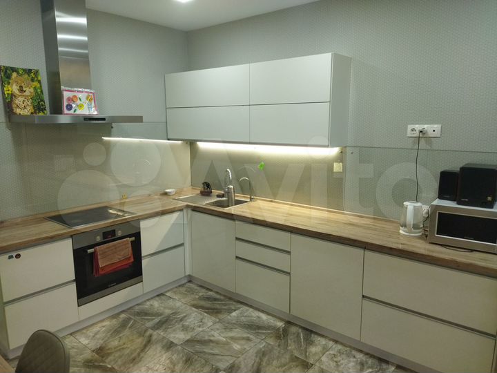 2-к. квартира, 57 м², 3/12 эт.