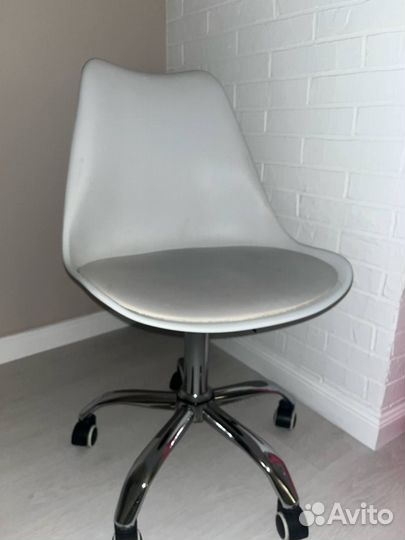 Компьютерное кресло