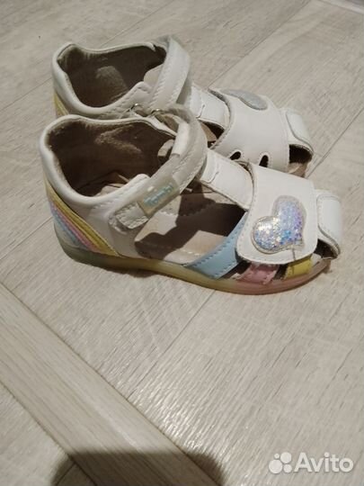 Сандали для девочки