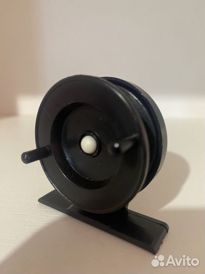 Катушка проводная инерционная