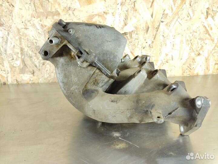 Коллектор впускной Toyota Corolla e10