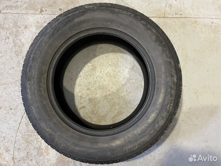 Bridgestone Dueler H/P 215/65 R16