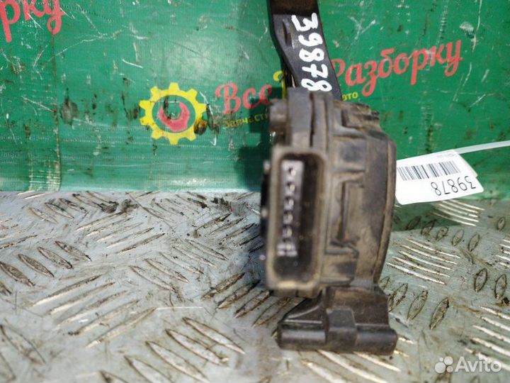 Педаль газа Opel Astra J 2009-12Г