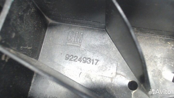 Корпус блока предохранителей Chevrolet Camaro, 201