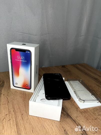iPhone X, 64 ГБ