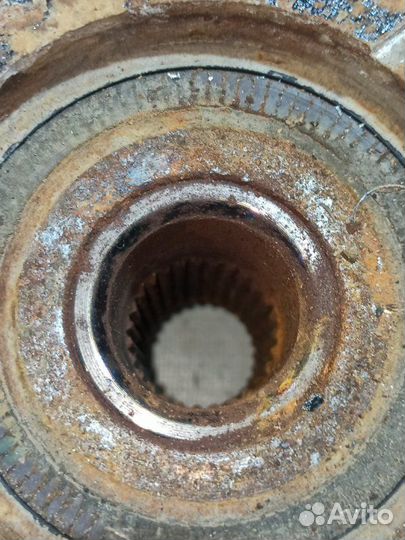 Кулак поворотный задний правый Subaru Impreza