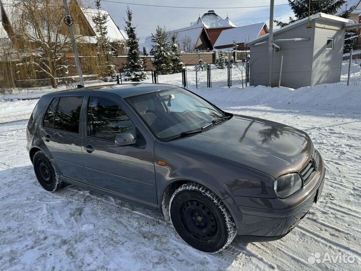 Volkswagen Golf 1.6 МТ, 1998, 312 000 км