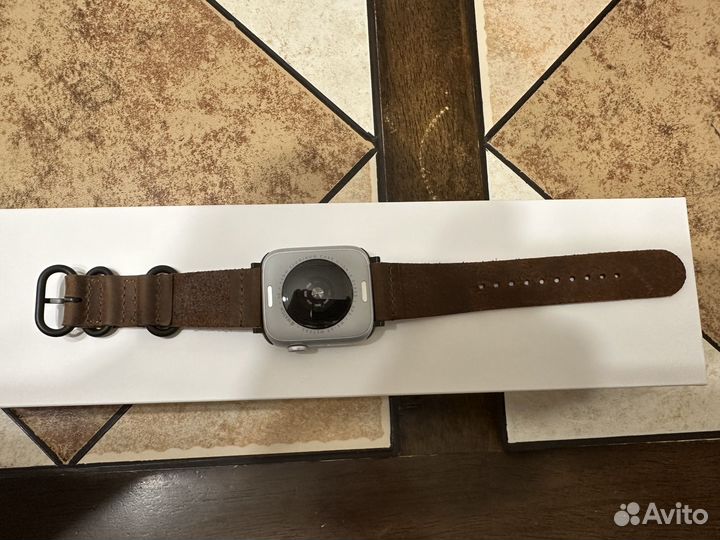 Apple Watch SE 2 44 мм