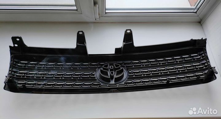 Решетка радиатора Toyota probox