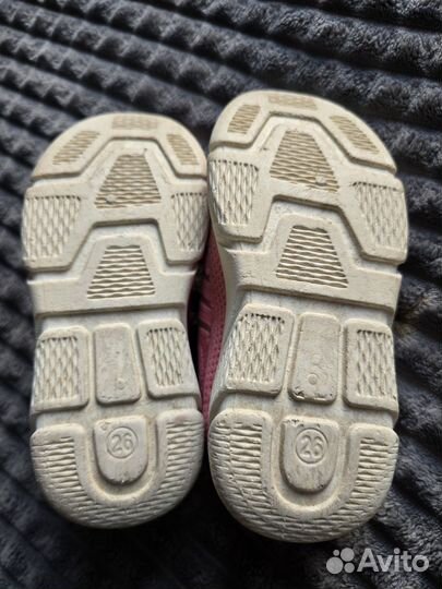 Детские кроссовки