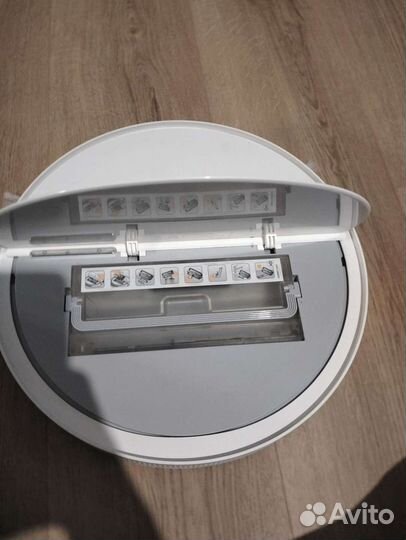 Робот пылесос