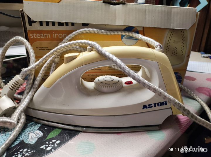 Утюг Astor HG 869